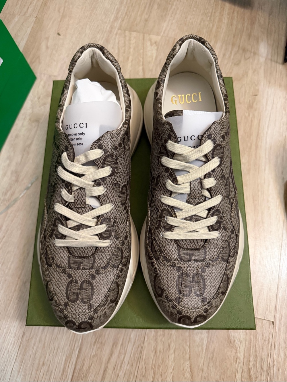 Gucci Men's Brown Monogram Low-Top Sneakers
